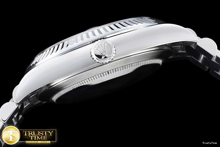 0308 RDD0207C – DayDate SunProtective 674